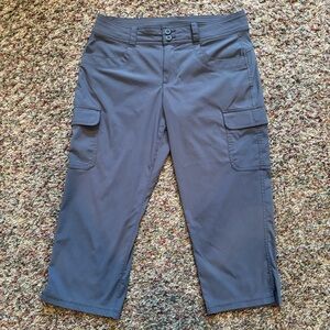 Eddie Bauer Size 6 Gray Cargo Capris Active Hiking Casual